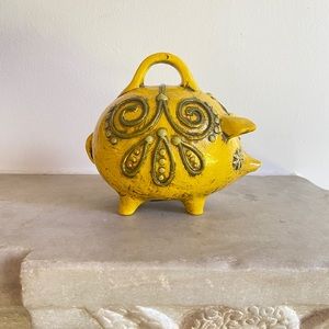 Ceramic piggy bank